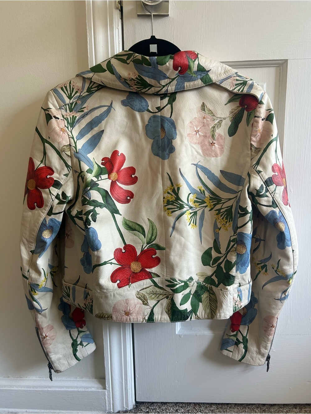 Alice + Olivia Cream Floral Leather Moto Jacket with Multicolor Blooms Size M - Picture 2 of 5
